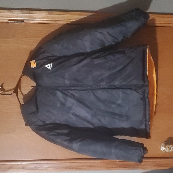 Reebok winter coat - Picture 7 of 8